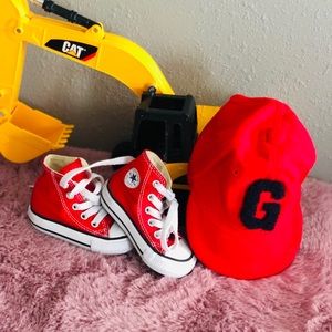 1 pair of sneakers and a hat.